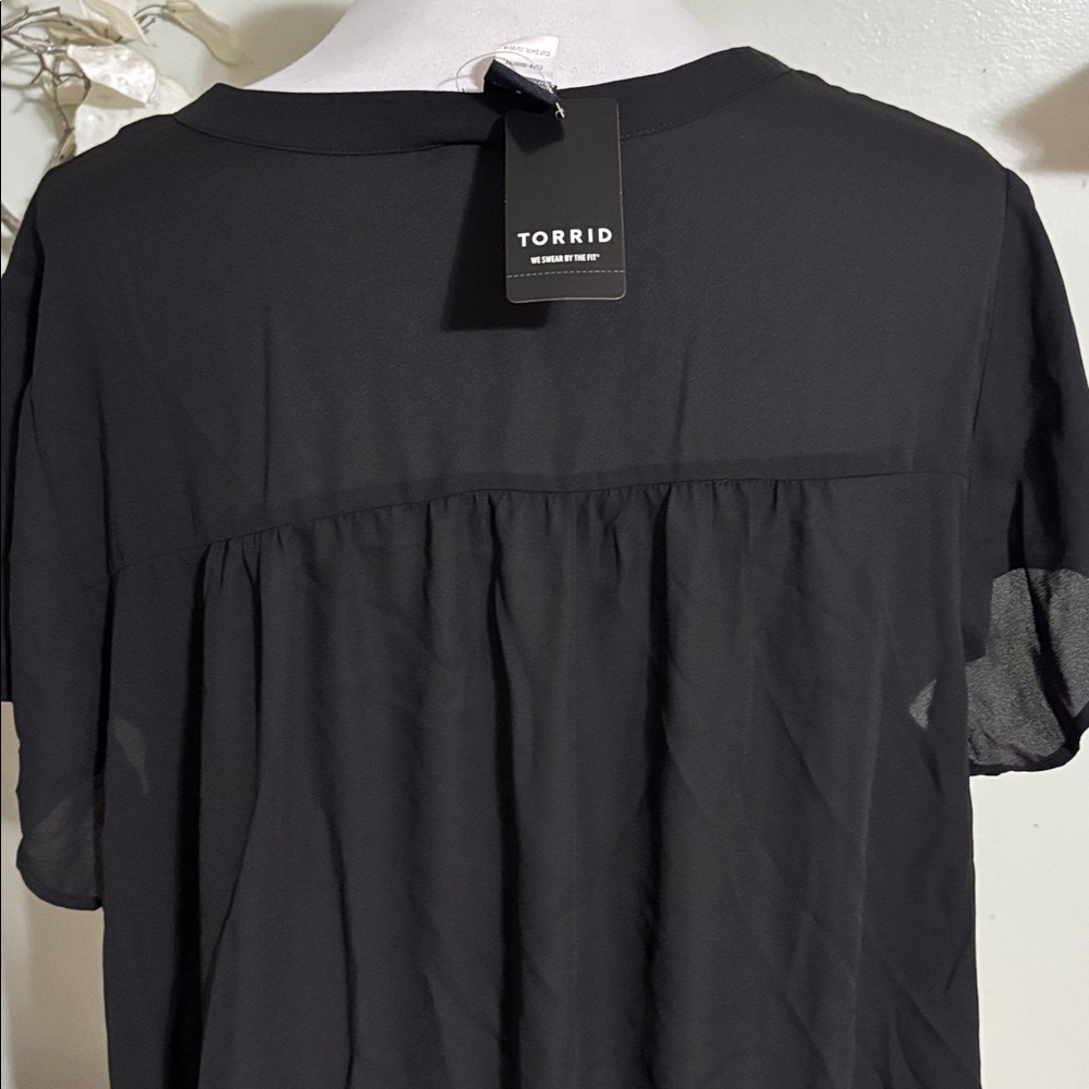 Torrid Black V Neck High Low Plus Size Blouse - Picture 4 of 6